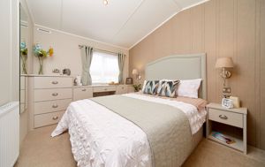Bedroom- click for photo gallery
